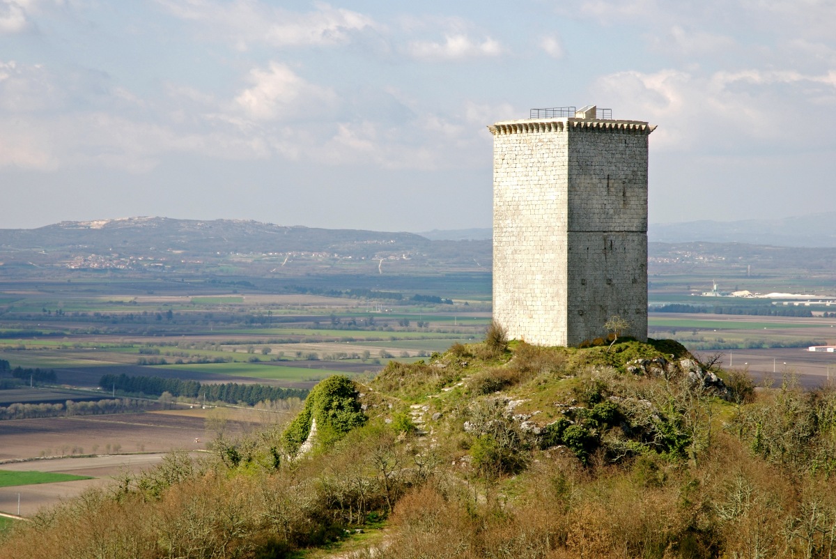 Inés de Castro. A Limia (Ourense), 17.XII.1320? –Coímbra (Portugal), 7.0I.1355. Raíña de Portugal.