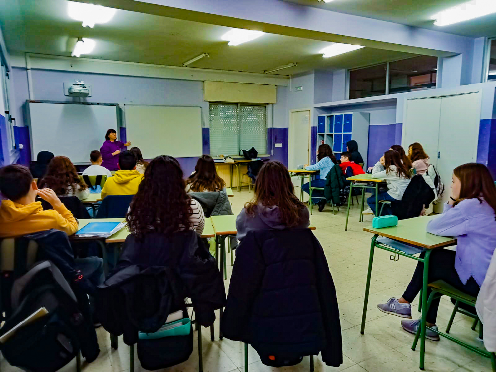 A “Seguridade Violeta” chega ós institutos de Xinzo