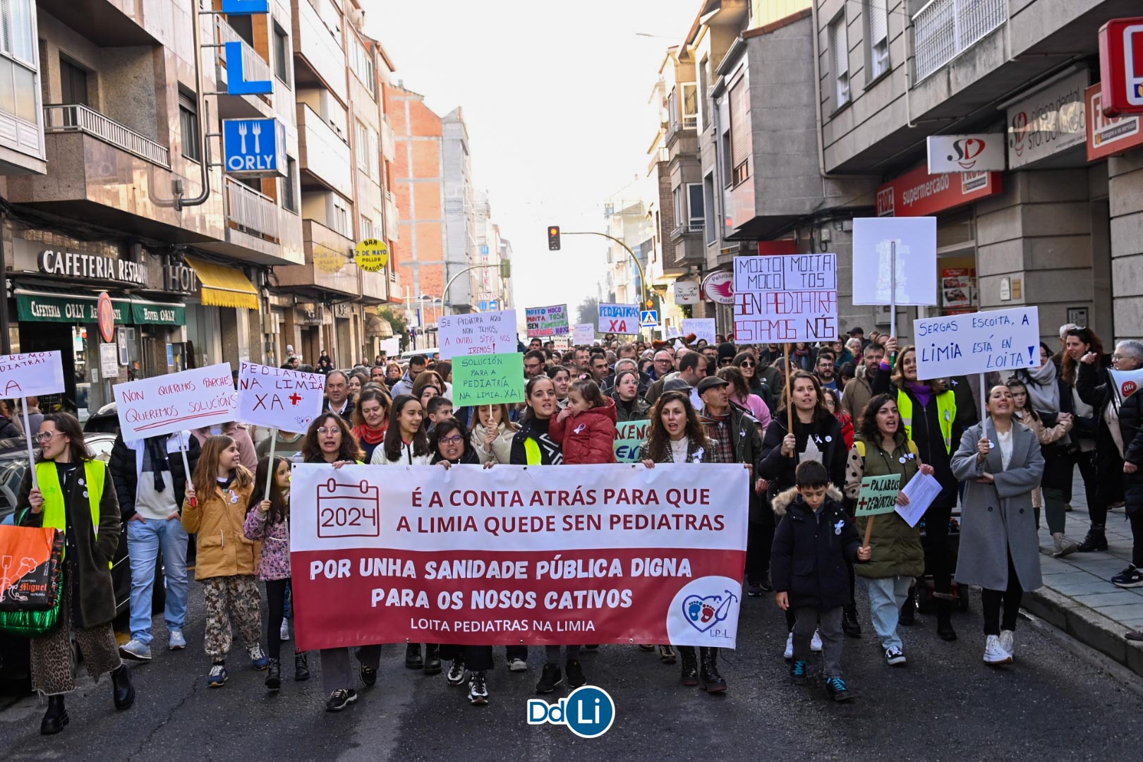 NOTICIAS A LIMIA | Loita Pediátrica na Limia: «Temos un verán cuberto por non pediatras»
