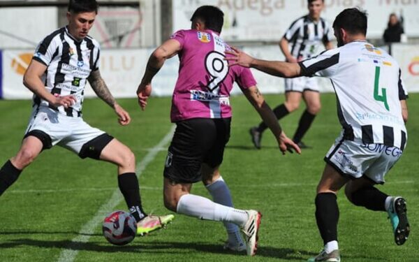 O Antela busca a clasificación para os play-offs nun duelo decisivo en Portonovo