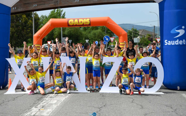 FOTOGALERÍA | Cientos de corredores tomaron Xinzo en una Carrera Popular con nuevo recorrido