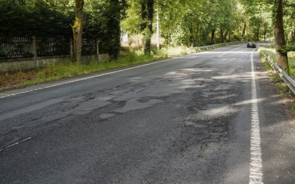 Estado das estradas en Ourense: deficiencias en tramos estatais clave