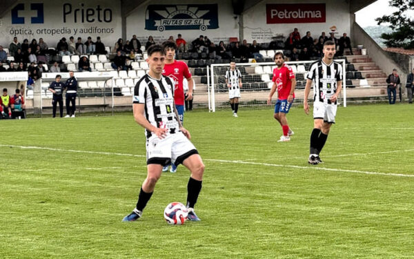 O Antela á porta dos play-off de ascenso tras vencer ao Umia