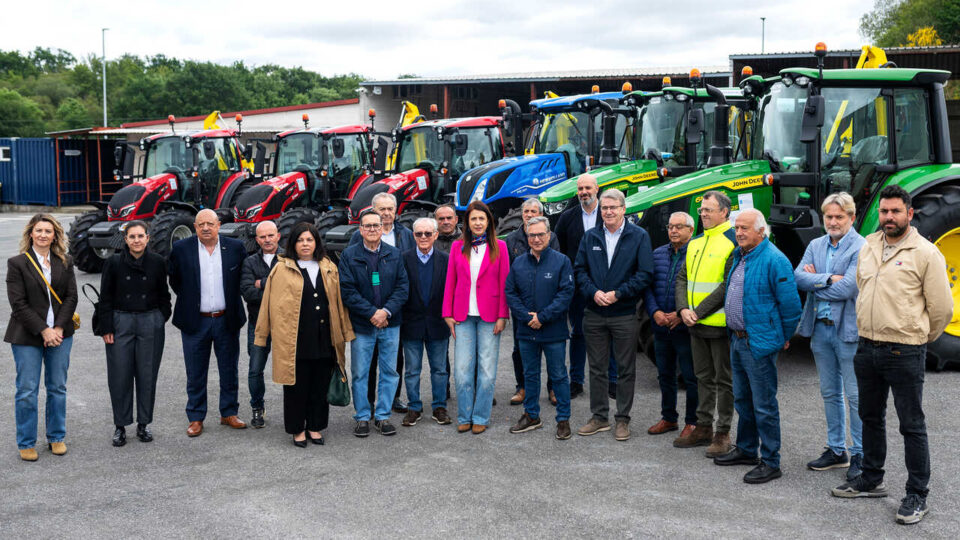 Entrega de maquinaria para a prevención de incendios forestais en Ourense