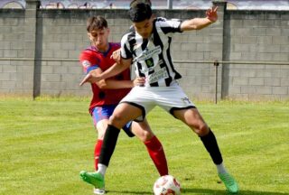 O Antela FC arrasa ante o Betanzos e segue preto do ascenso á Tercera Federación