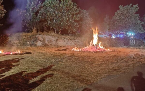 Polémica en Trasmiras polo uso de fogos nun momento de risco extremo de incendio
