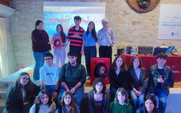 Alumnado de Xinzo de Limia elixe as mellores obras do III Premio de Banda Deseñada Tinta de Lura