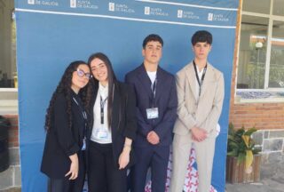 Estudantes de 4º da ESO do IES Lagoa de Antela compiten no programa Parlamento Xove