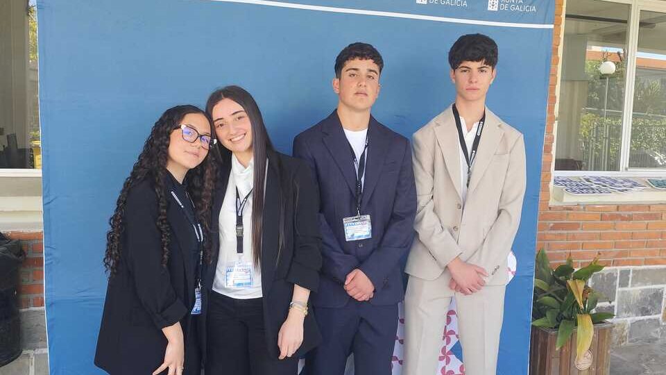 Estudantes de 4º da ESO do IES Lagoa de Antela compiten no programa Parlamento Xove