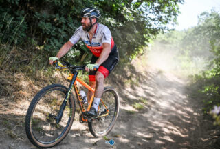 Máis de cen ciclistas participaron nas "3 Horas Resistencia Vila de Xinzo"