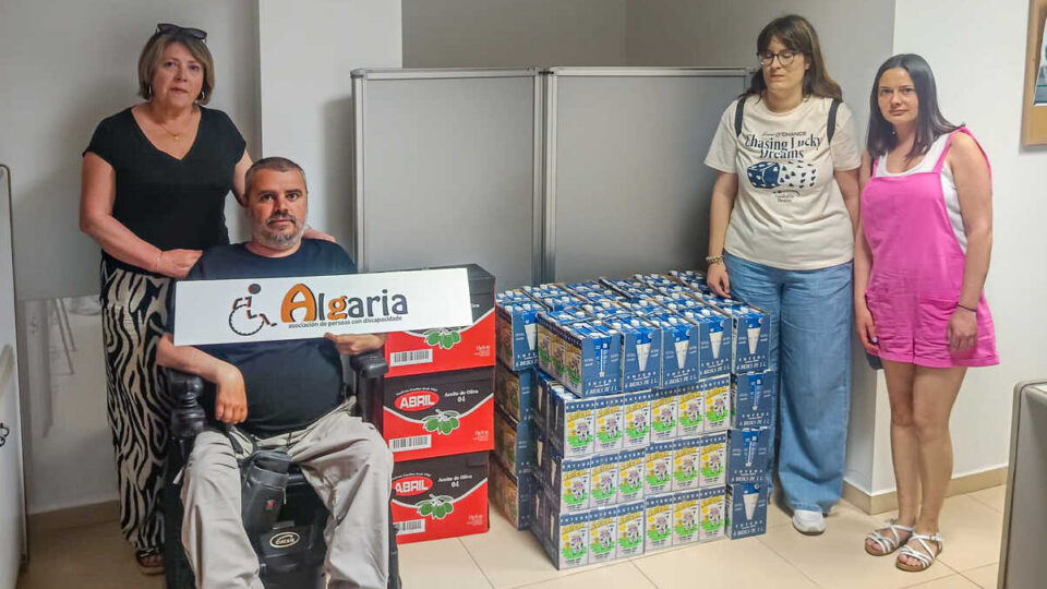 A Asociación Algaria dona 500 euros en alimentos ao Banco de Alimentos de Xinzo de Limia