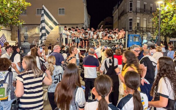 Xinzo de Limia se vuelca con la hazaña del Antela en San Tirso