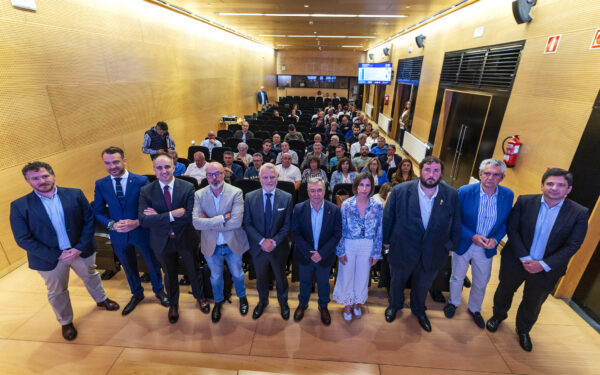 Luis Menor inaugura unha xornada sobre comunidades enerxéticas e mobilidade sostible en Ourense