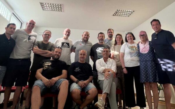 Os clubs de baloncesto base de Ourense únense para impulsar este deporte na provincia