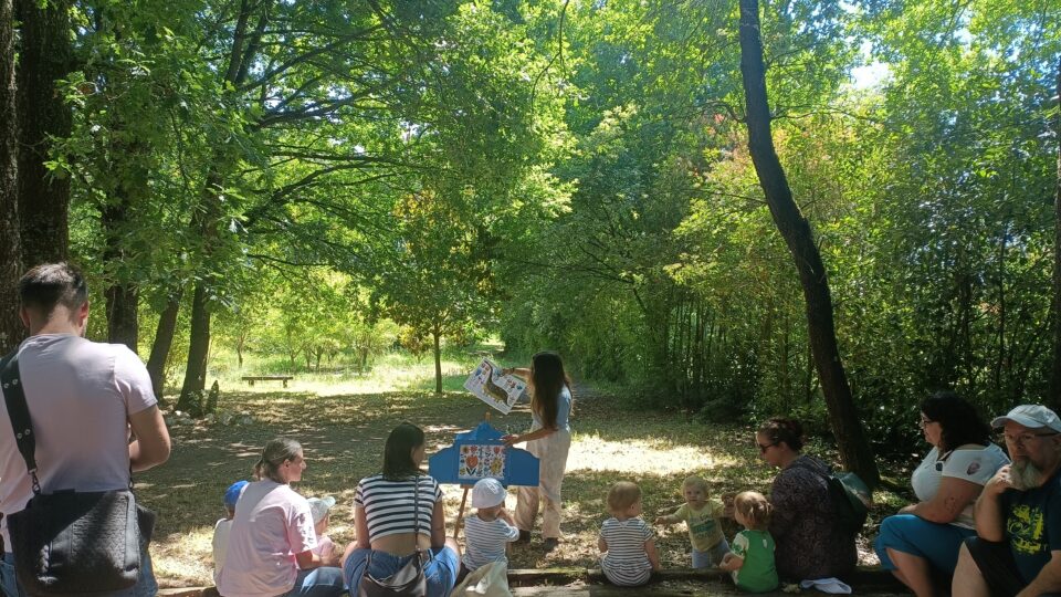 Vilar de Santos e Sarreaus clausuran o programa de Educación Infantil Familiar cunha xornada na natureza