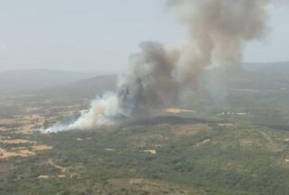 O incendio de Baltar segue controlado e os lumes de Rodeiro evolucionan favorablemente
