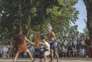 A Festa do Esquecemento de Xinzo culmina este domingo co cruce do río Limia
