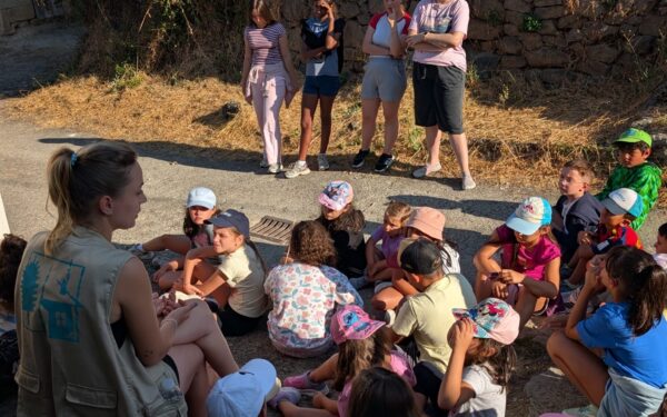 O campamento de Lodoselo recibe a oito mozos voluntarios para dinamizar o rural