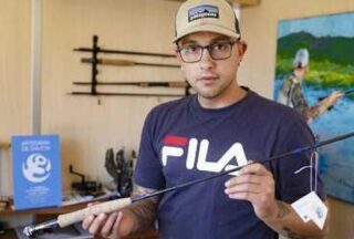 Alejandro Portela, o primeiro artesán galego de canas de pescar
