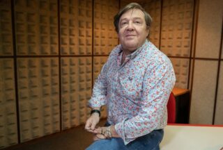 Javier Moro segue á fronte de 'Voces de Ourense' en Radio Voz