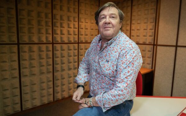 Javier Moro segue á fronte de 'Voces de Ourense' en Radio Voz