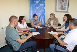 O comercio local de Ourense recibe máis de 260.000 euros en axudas da Xunta