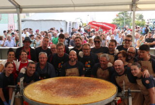 A tortilla da feira triunfa e bate récords de asistencia
