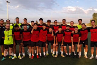 O cadro de xogadores e técnicos do filial na Segunda Futgal