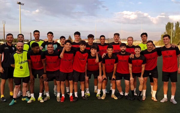 O cadro de xogadores e técnicos do filial na Segunda Futgal