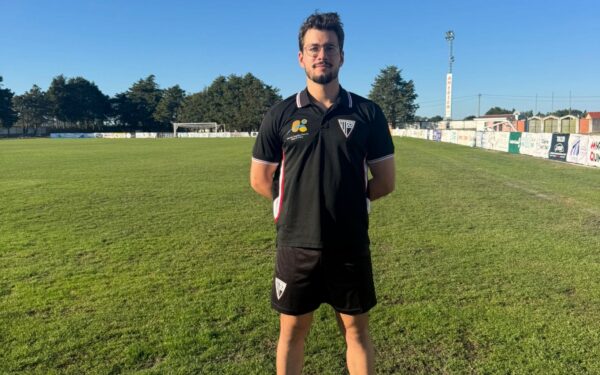 Estes son os xogadores e o equipo técnico do club para a tempada en Terceira RFEF