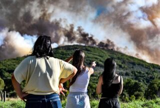 Desactivada a emerxencia polo incendio en Calvos de Randín