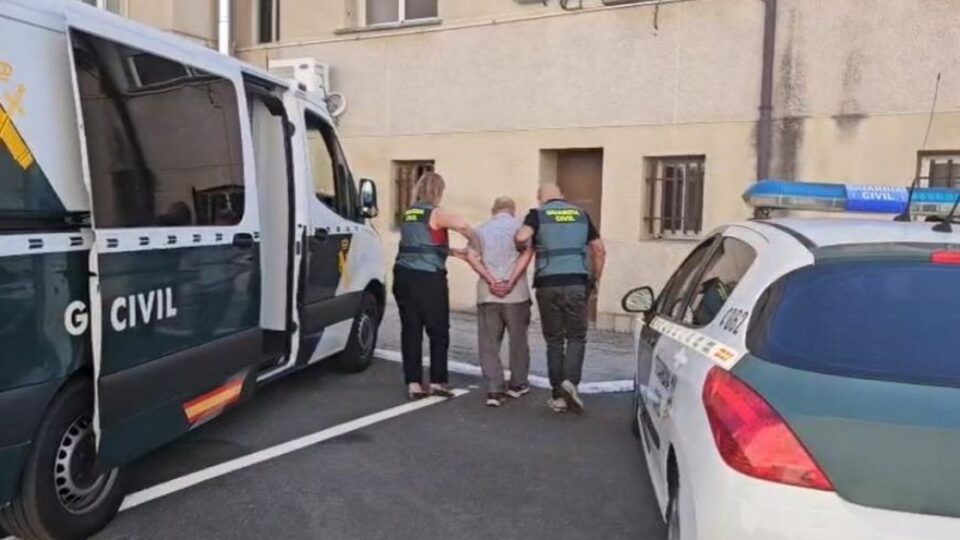 Detido un veciño de 74 anos por causar cinco incendios en Trasmiras