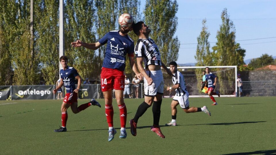 O Antela cae 0-2 ante o Alondras no seu debut na casa en Terceira Federación