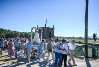 FOTOGALERÍA | A procesión da Nosa Señora da Mercé marca o inicio da Romaría da Saínza 2026