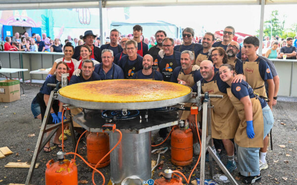 A tortilla xigante triunfa na Feira Alimagro 2026 na Limia