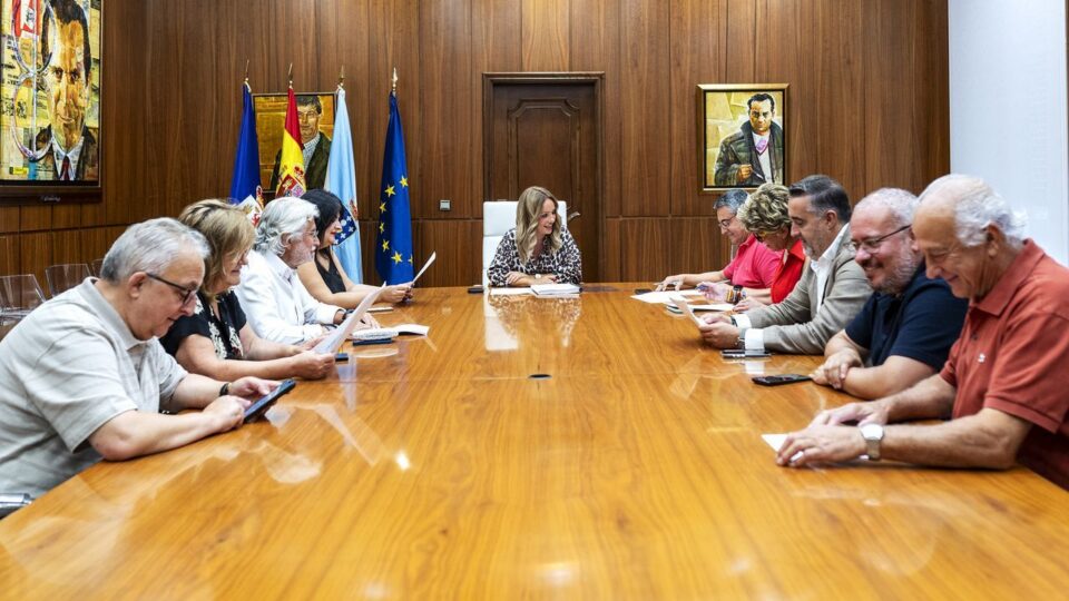 A Deputación de Ourense reparte 1,4 millóns en axudas a concellos e entidades