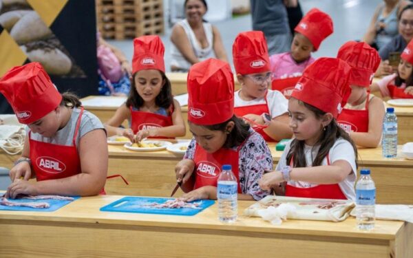 Xinzo celebra Alimagro: a feira da pataca e a maquinaria agrícola