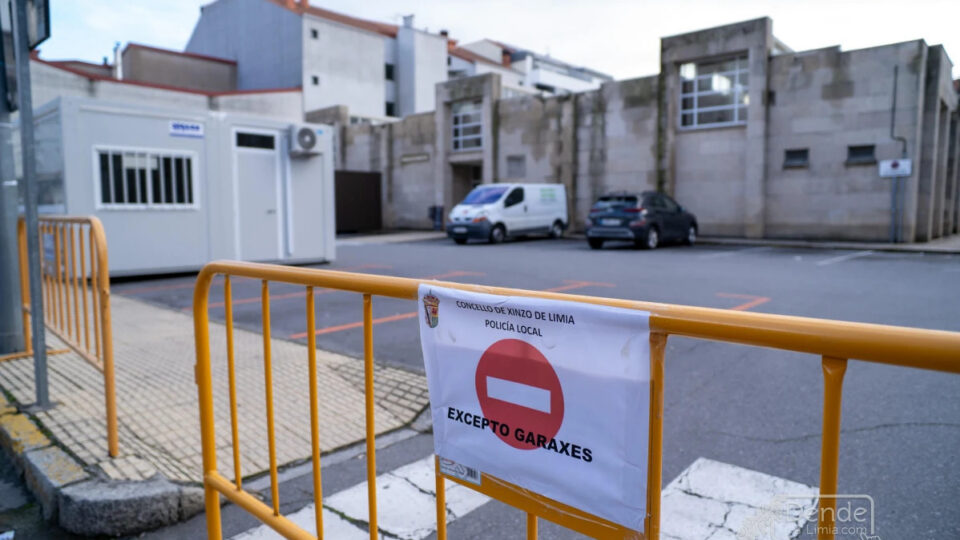 A Deputación de Ourense reparte 1,4 millóns de euros entre concellos e entidades