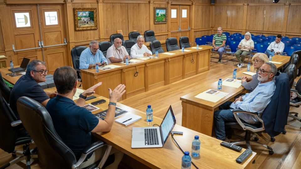 Xinzo de Limia acolle a asemblea nacional dos produtores de pataca