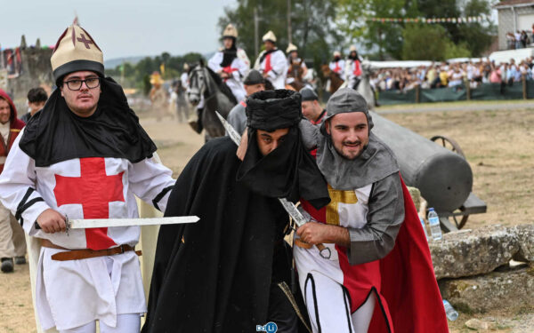 A Saínza volve triunfar coa súa histórica festa de mouros e cristiáns