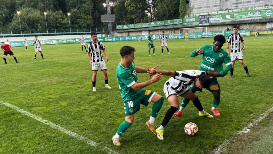 O Antela gaña ao Arenteiro (2-3) e mantén o seu gran inicio de liga