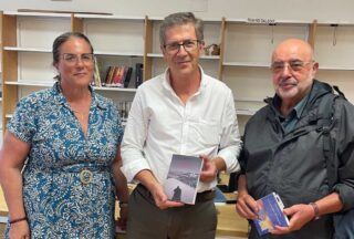 El escritor limiano Johan Xesús Arias acerca su obra a los lectores del Concello | NOTICIAS XINZO