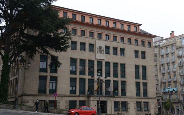 A Audiencia de Ourense confirma seis meses de cárcere para un home por acosar á súa exmuller