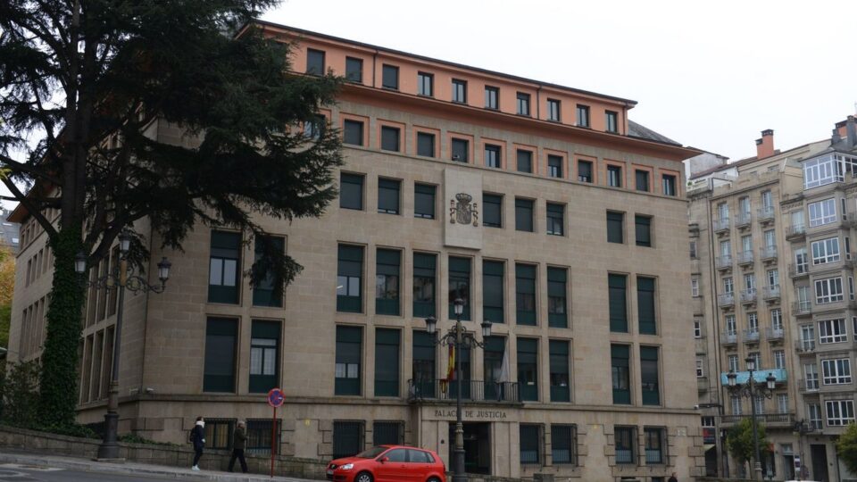 A Audiencia de Ourense confirma seis meses de cárcere para un home por acosar á súa exmuller