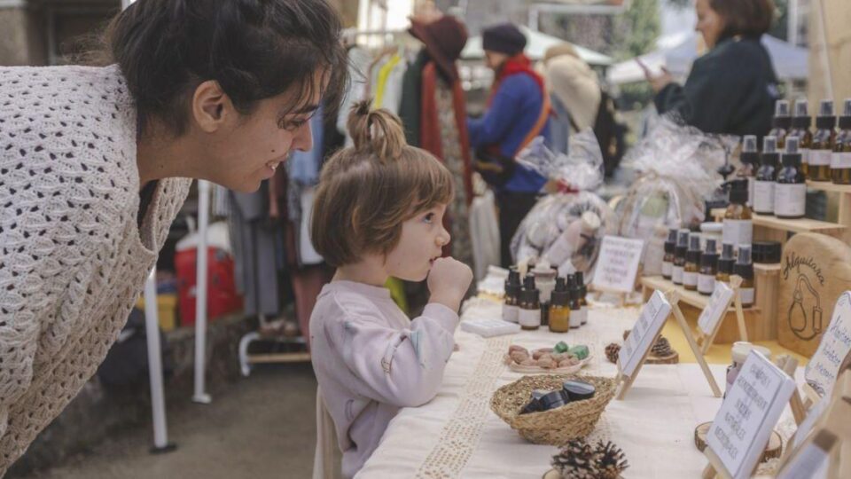 Vilar de Santos reuniu preto de 50 postos de artesanía e produtos locais