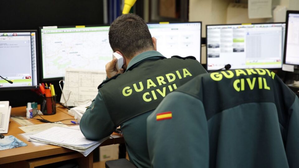 A Garda Civil desarticula en Ourense unha rede de estafas amorosas que gañou 225.000 euros