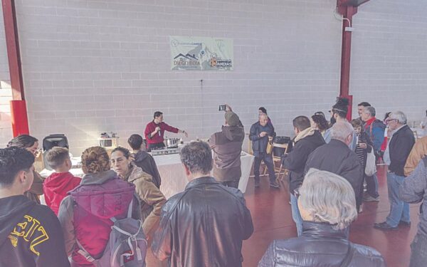 O pavillón de Baltar estreouse con éxito na primeira Feira do Mel da Serra do Larouco