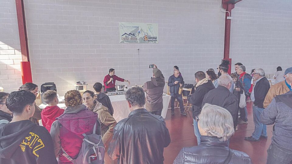 O pavillón de Baltar estreouse con éxito na primeira Feira do Mel da Serra do Larouco
