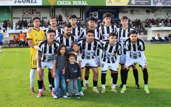 O Antela e o Barco empatan a un no derbi da Moreira