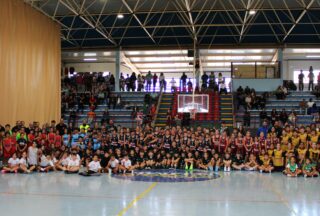 O pavillón de Xinzo acolleu a 200 nenos no XIII Torneo Vilas Minibasket